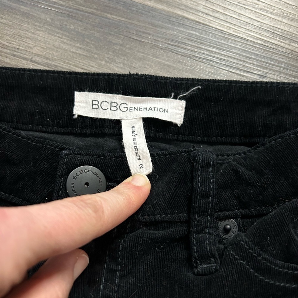 BCBGMAXAZRIA‎ black cords size 2